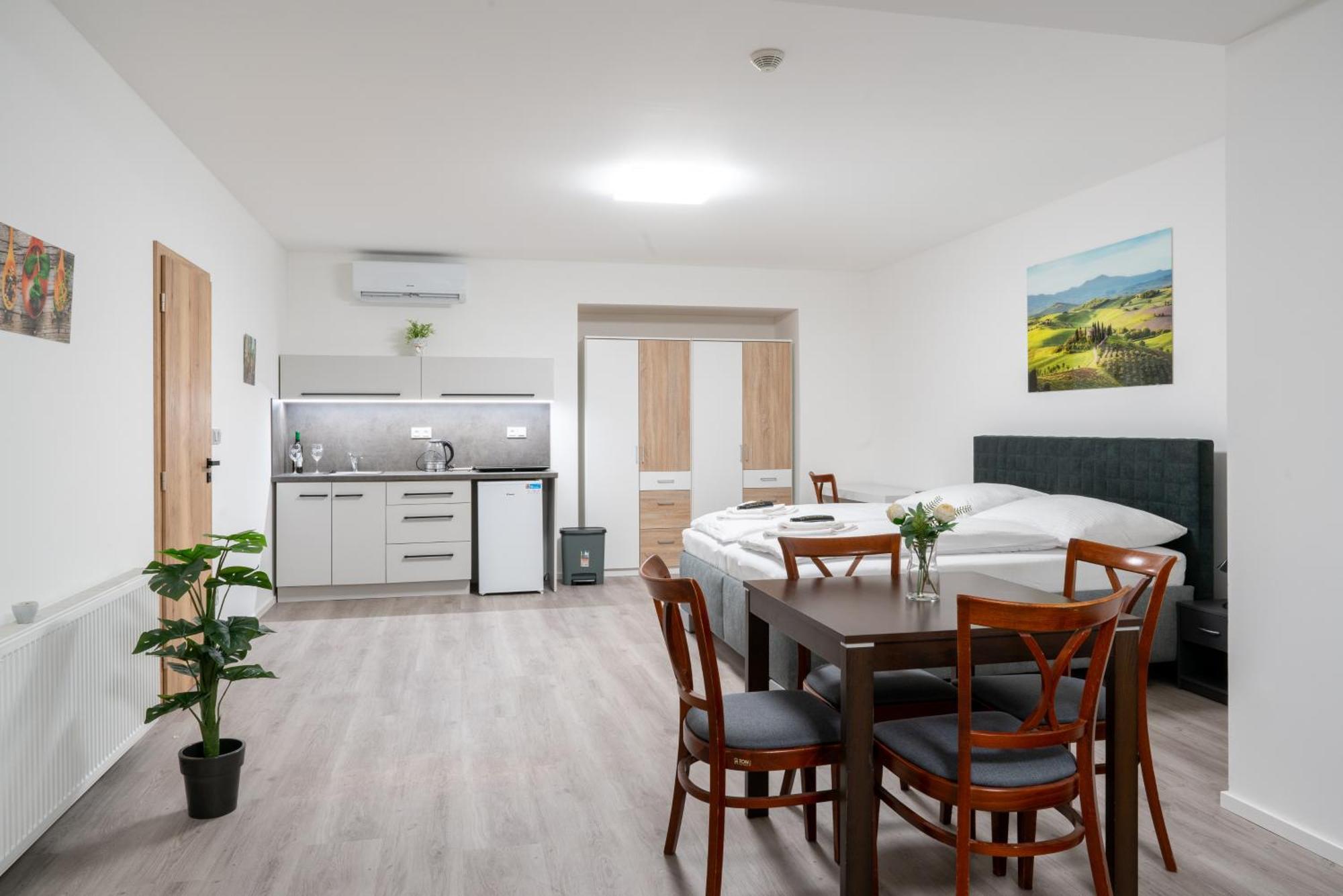 Apartmany Laguna Koprivnice Exterior photo