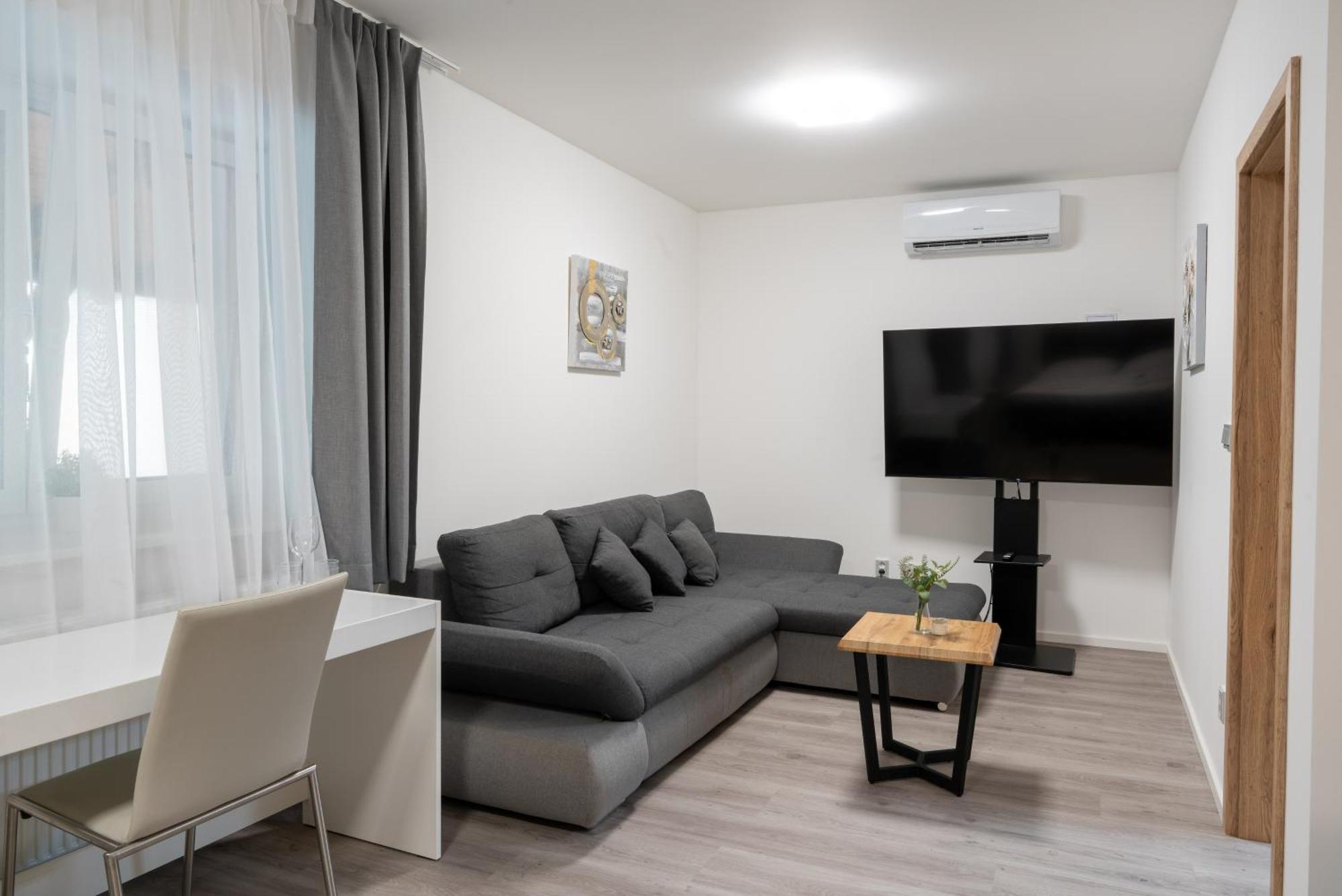 Apartmany Laguna Koprivnice Exterior photo