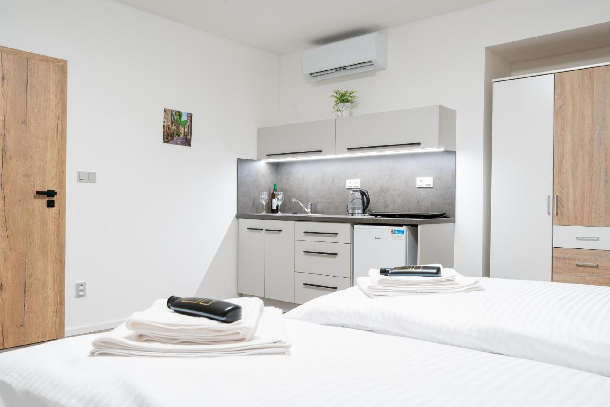 Apartmany Laguna Koprivnice Exterior photo